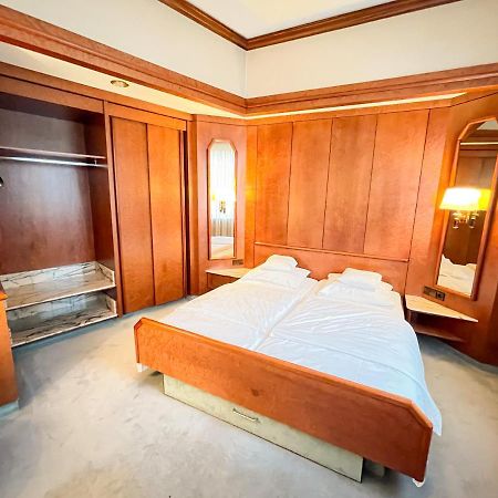 Gaestehaus Sophienstrasse สตุตการ์ต ภายนอก รูปภาพ